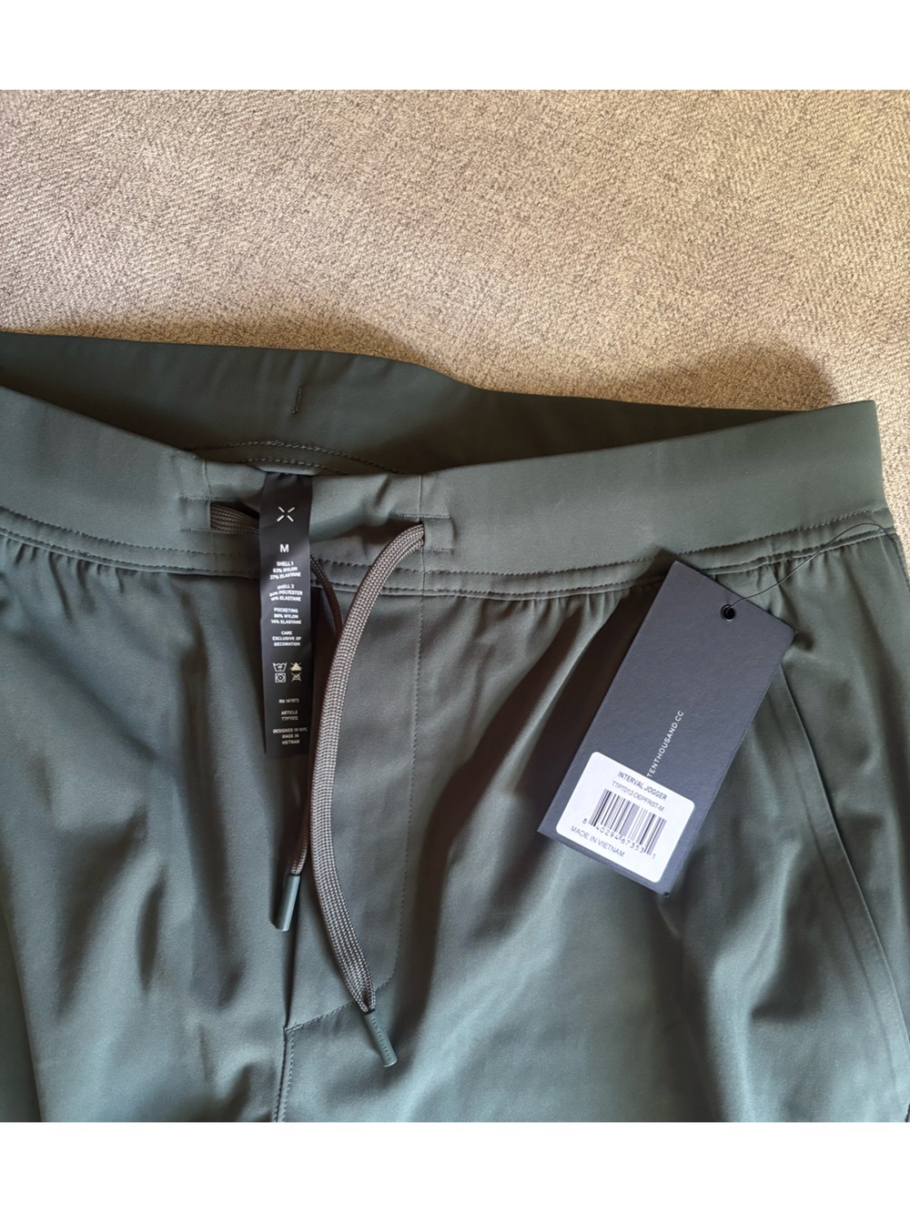 Men's Ten Thousand Interval Performance Drawstring joggers - pine color M